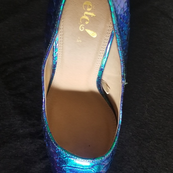 Metallic Heels - Picture 4 of 5